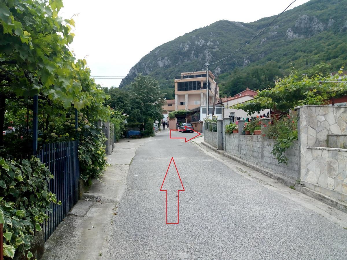 Bugi Lägenhet Kotor Exteriör bild